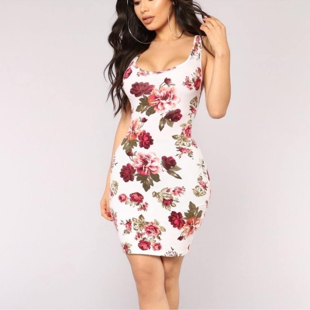 Fashion Nova Flowers and Chocolate Floral Dress Size Small